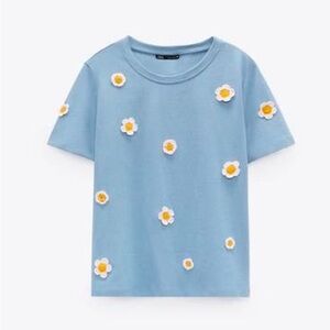 Zara embroidered daisy t-shirt (size medium) NWOT